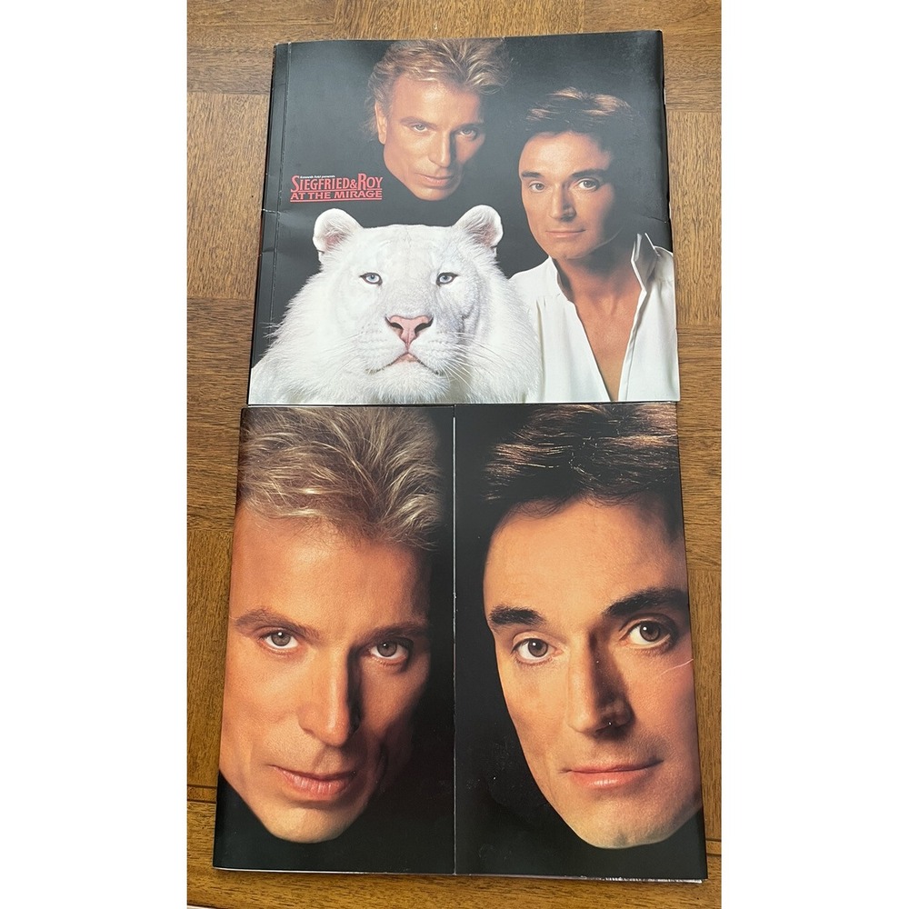 2 Siegfried and Roy At The Mirage Las Vegas Souvenir Program Books Exc Condition